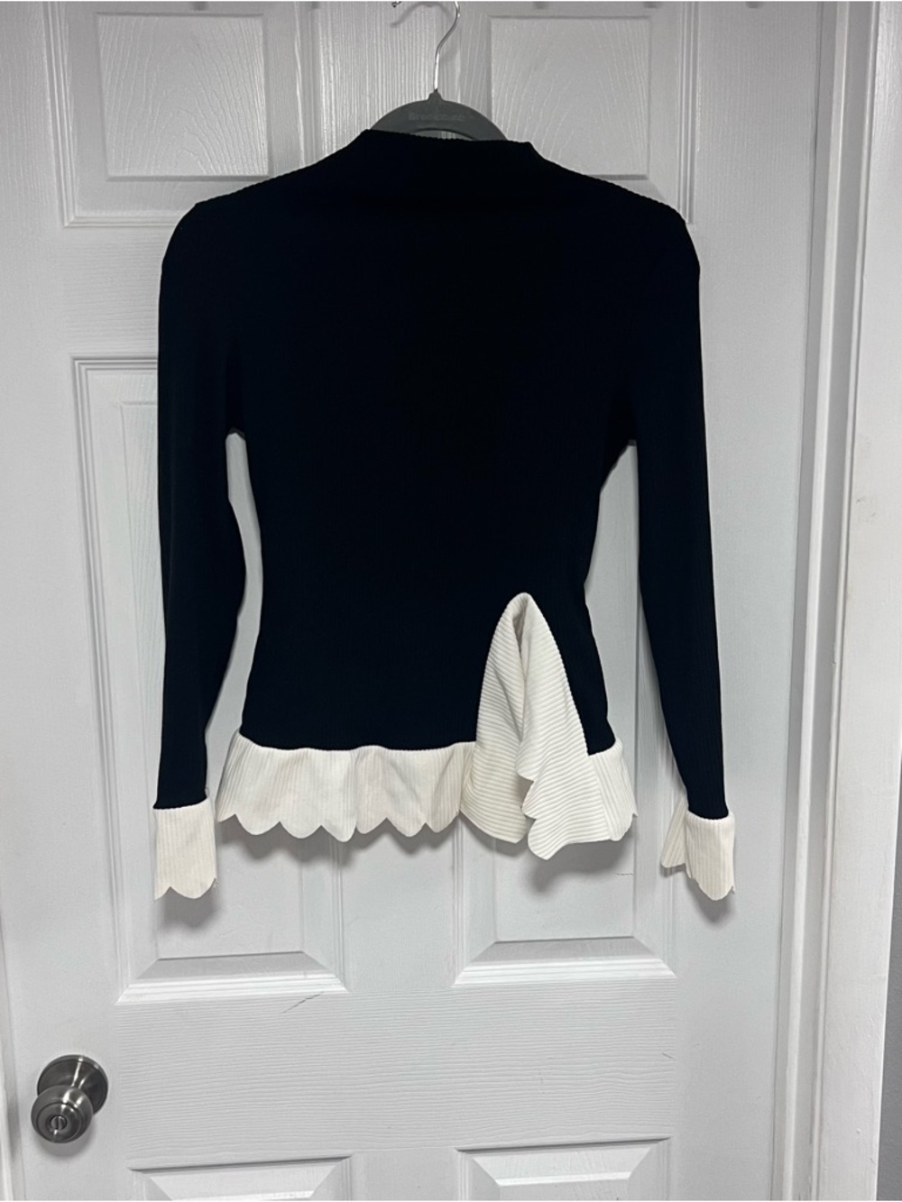 Black and White Ruffle-Hem Long Sleeve Top Size S